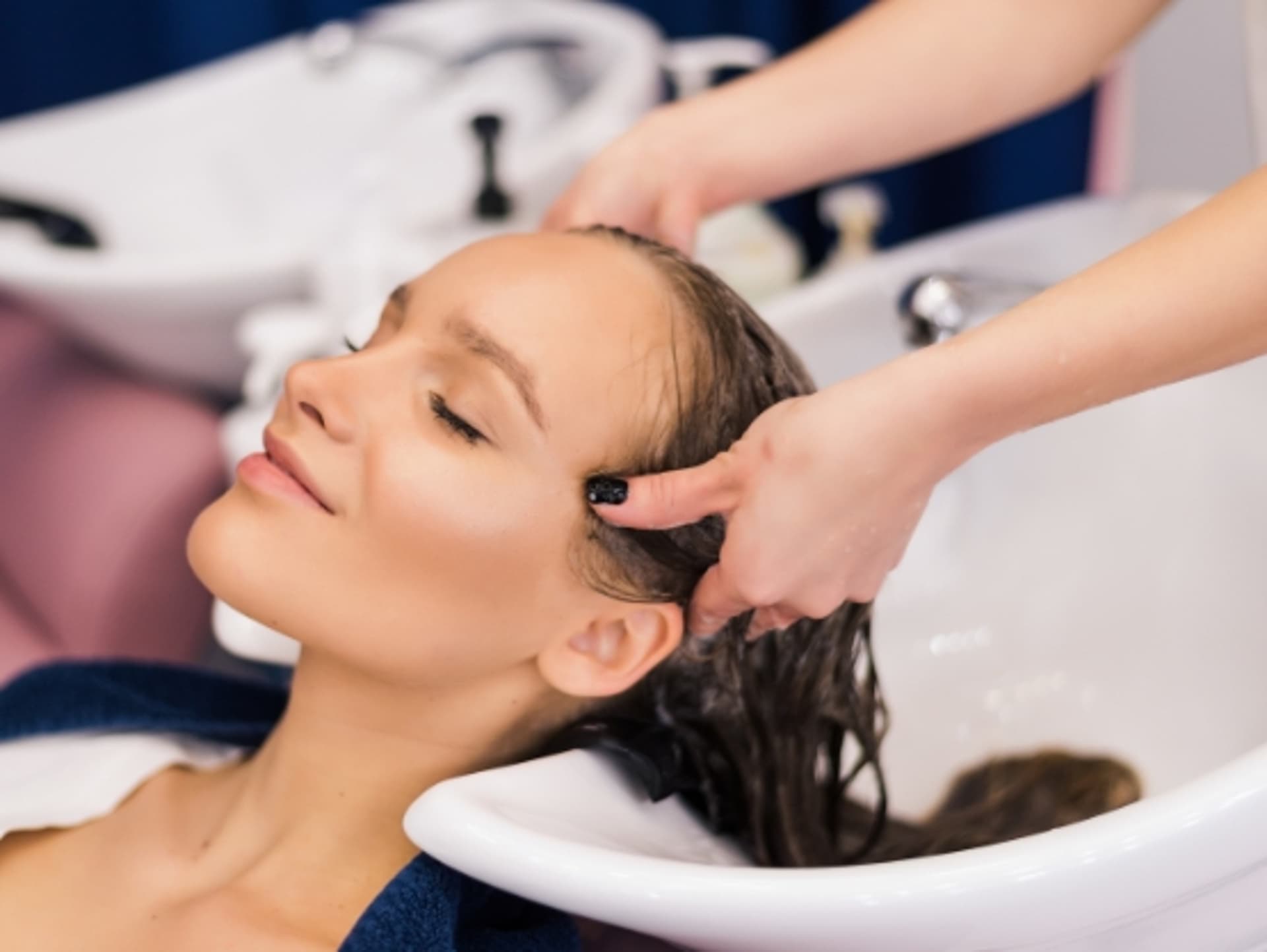 Escova Progressiva em Casa: Guia Completo e Seguro